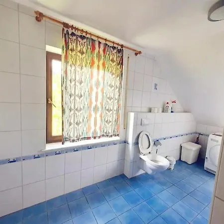 2-zimmer Obergeschoss Inmitten